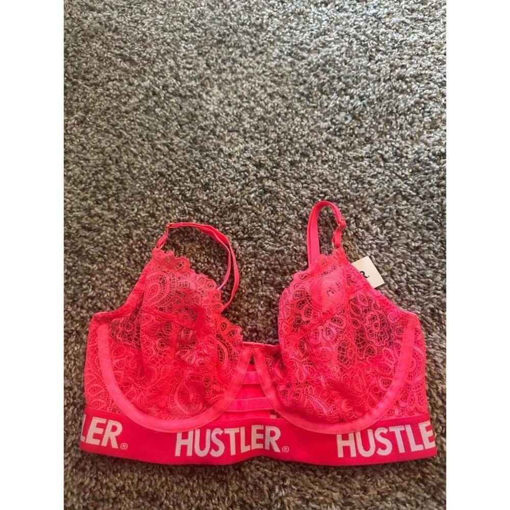 Hustler Hollywood Neon Pink Lace Elastic Band Bra HFK 32C
